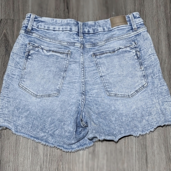 Sz 14/16 Buckle BLACK Curvy Fit 93 High Rise Acid Wash Shorts Sz 33 BBW1748 - Picture 8 of 9